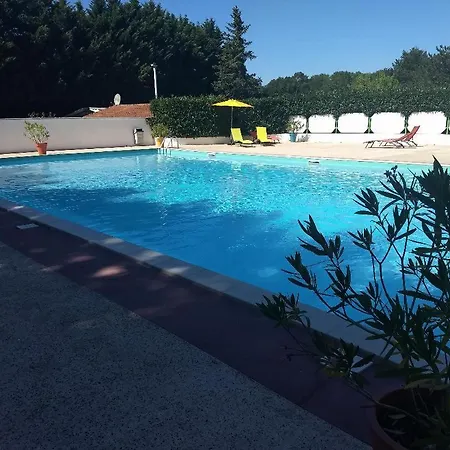 Mobil-home Climatise, Calme, Arbore Campsite