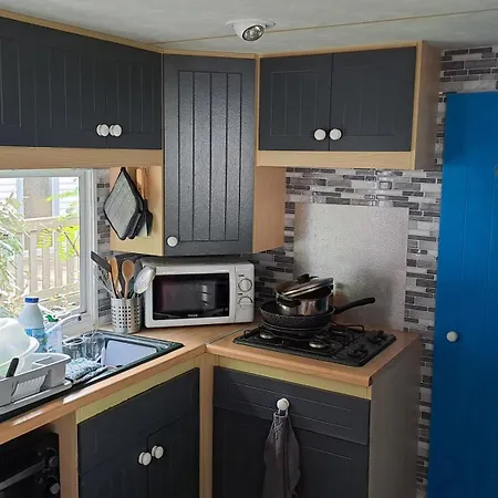 Campsite Mobil-home Climatise, Calme, Arbore