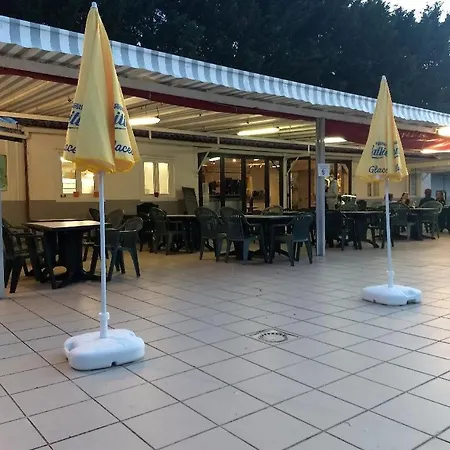 別荘 Mobil-home Climatise, Calme, Arbore レ・マトゥ