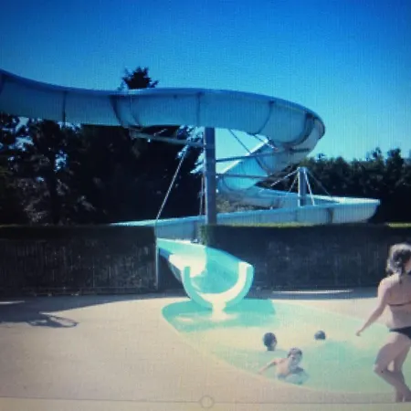 Mobil-home Climatise, Calme, Arbore